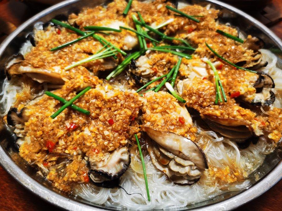 蒜蓉粉丝蒸生蚝肉