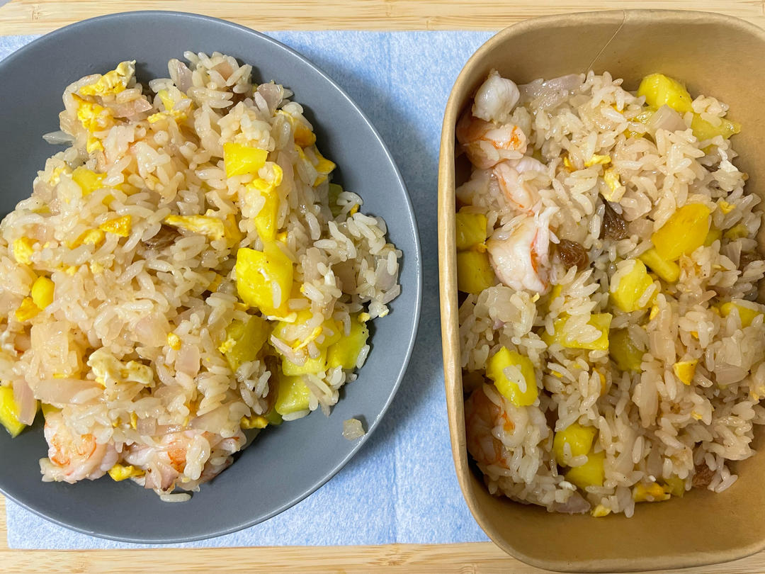 虾仁菠萝炒饭