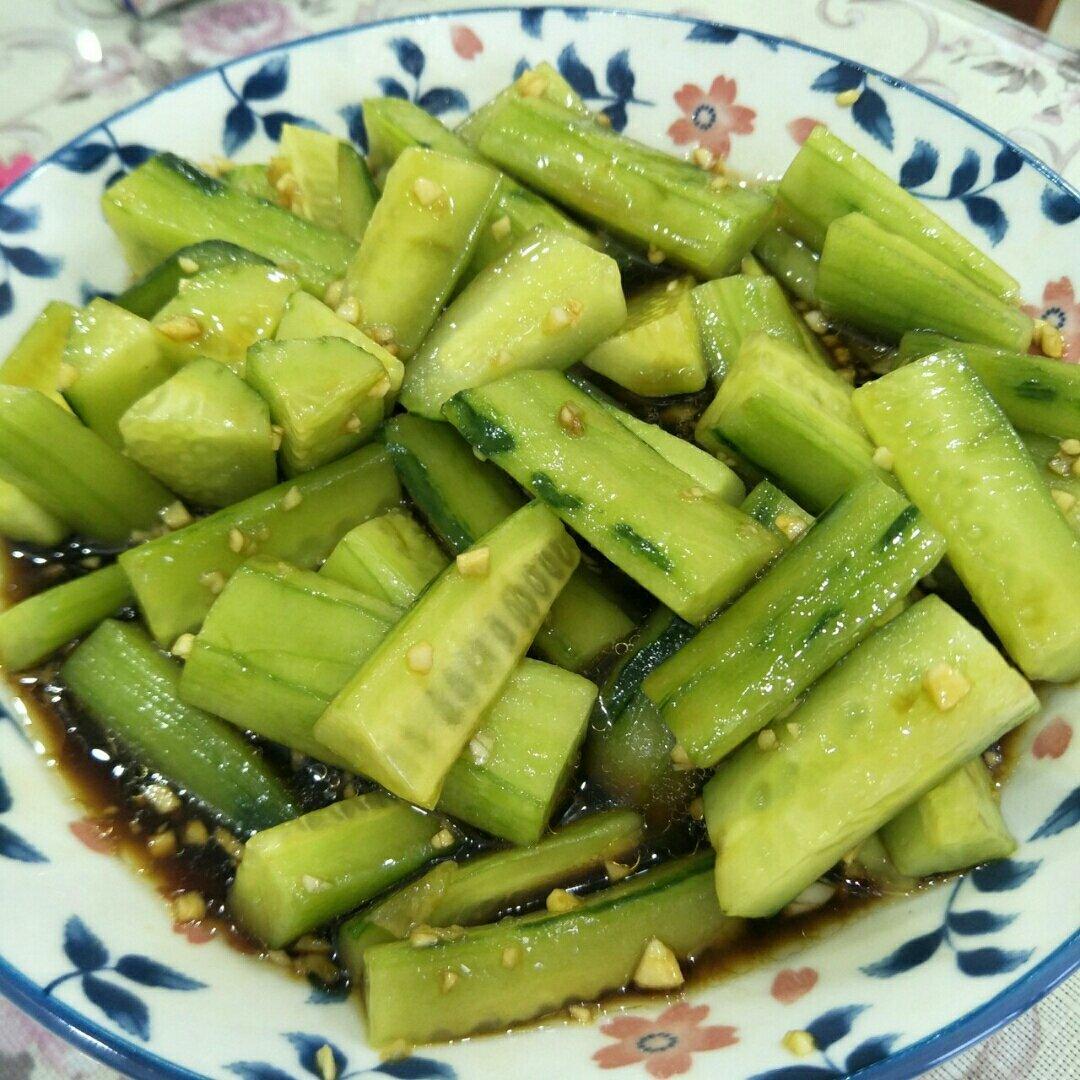 凉拌黄瓜