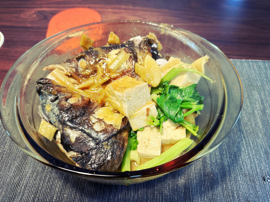 泡椒煮鱼头冻豆腐