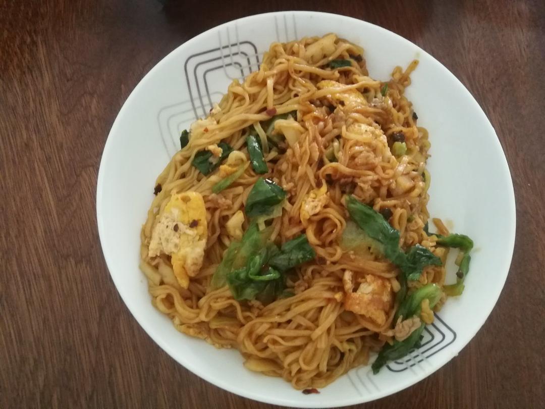 深夜食堂泡面高手之灵魂炒方便面🍜