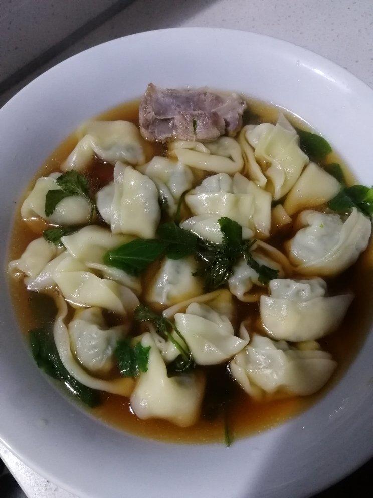 鲜肉馄饨