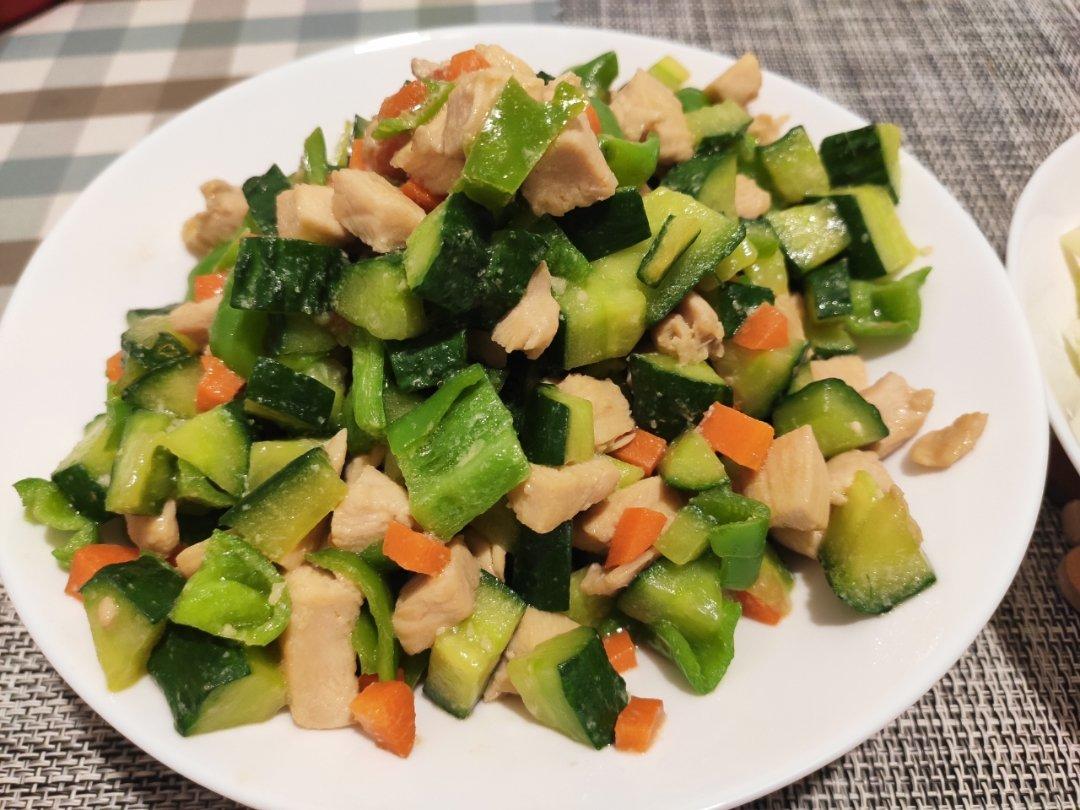 好吃不胖‼️低脂低热量 超简单青瓜炒鸡胸肉