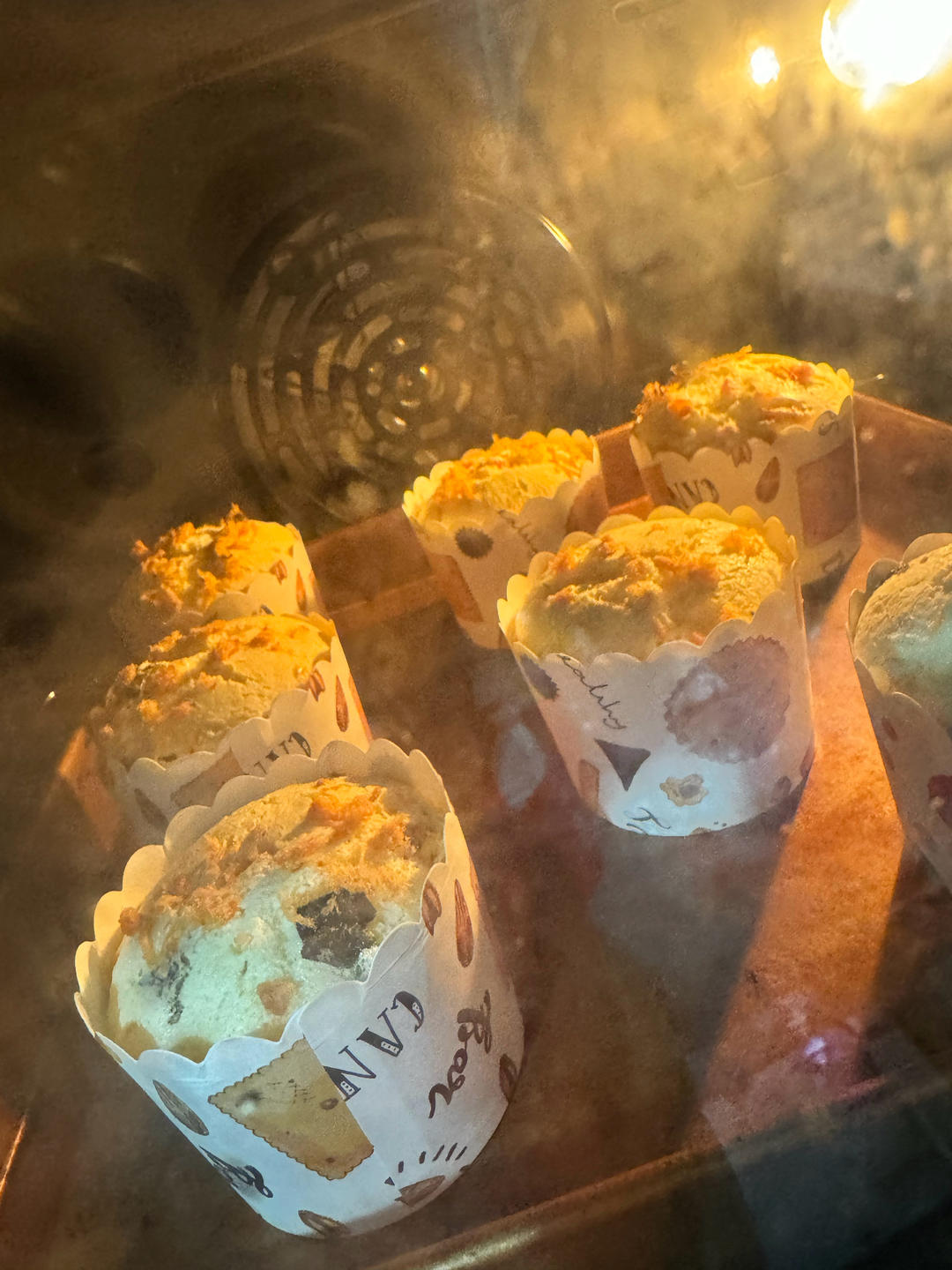 好吃不腻丨口感丰富丨香葱肉松戚风蛋糕