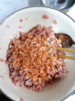 猪肉韭菜虾仁水饺的做法 步骤5