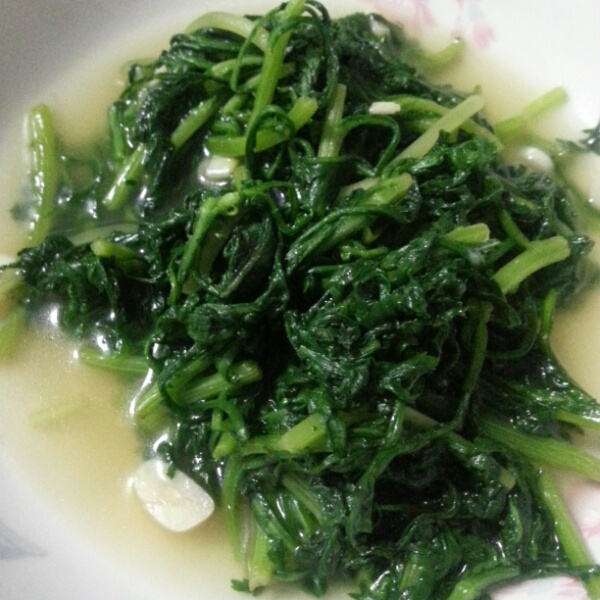 清炒茼蒿
