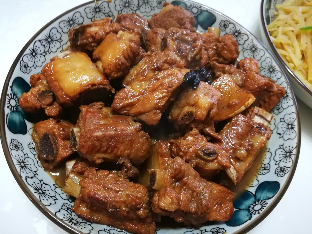红烧排骨