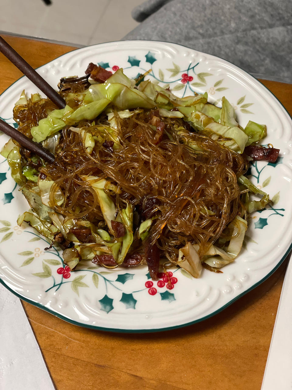 最近爱吃粉丝粉条～包菜炒粉丝