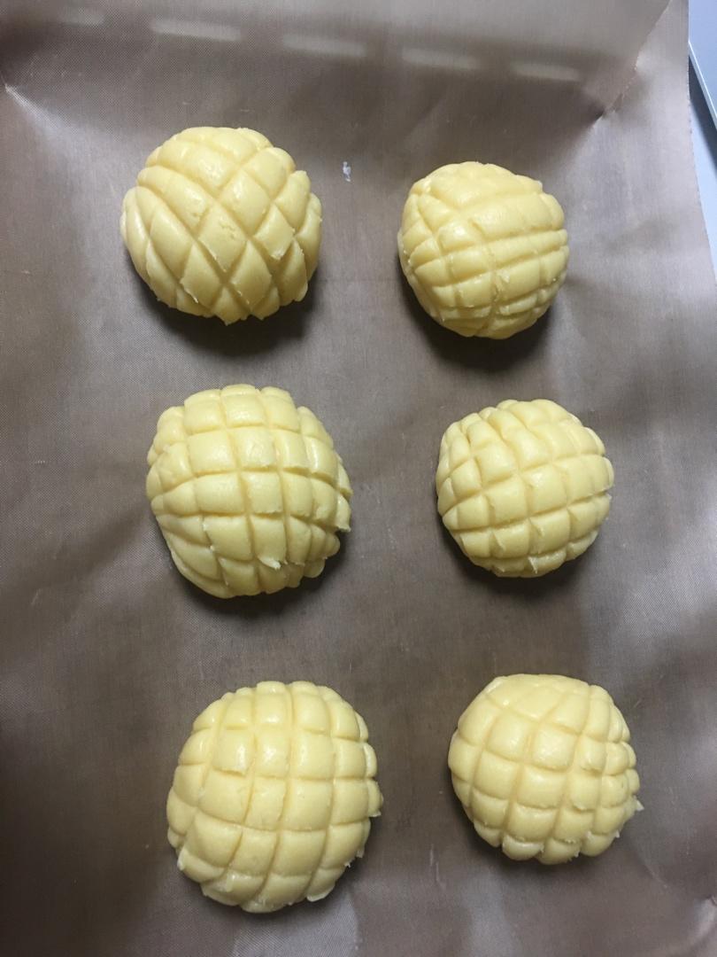 香酥柔软的港式菠萝包