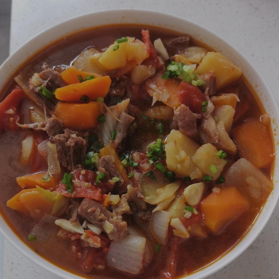 番茄土豆炖牛腩