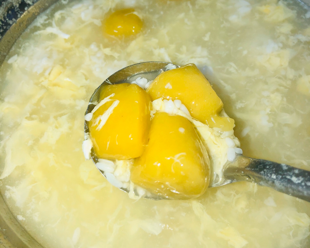 软糯可口的无糖酒酿蛋花芋圆的做法