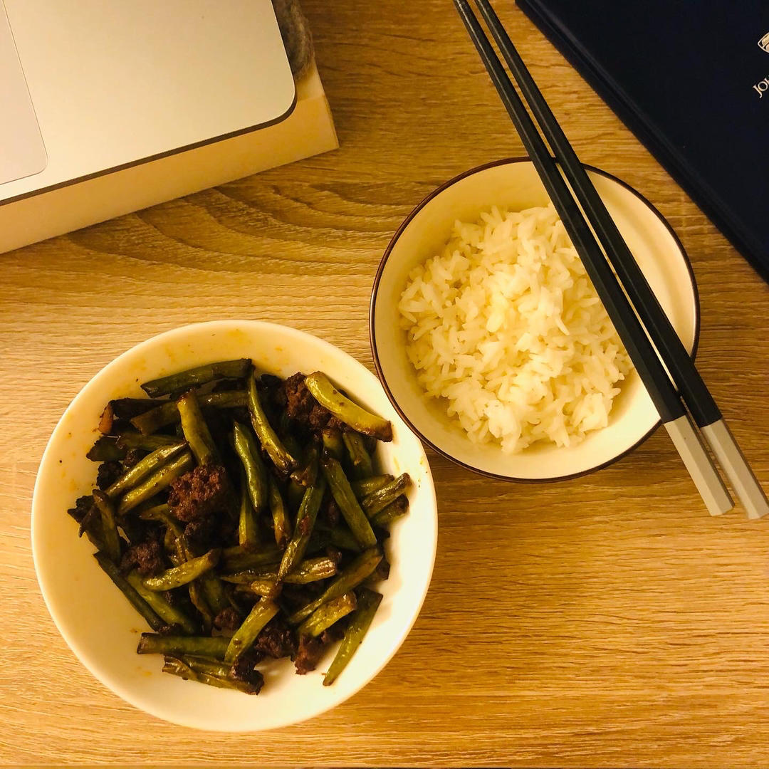 梅干菜肉末烧豆角