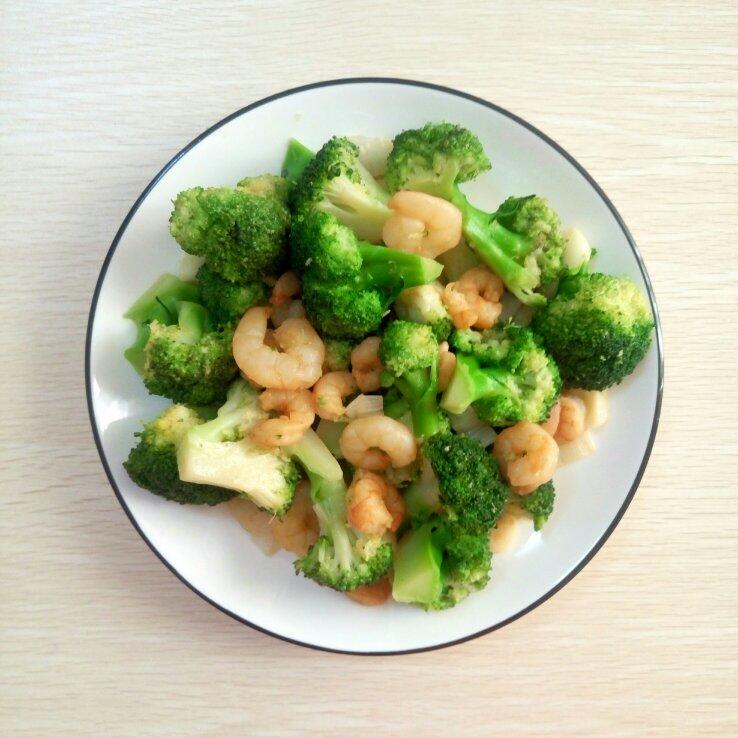 蔚蓝的小蝴蝶做的西兰花炒虾仁