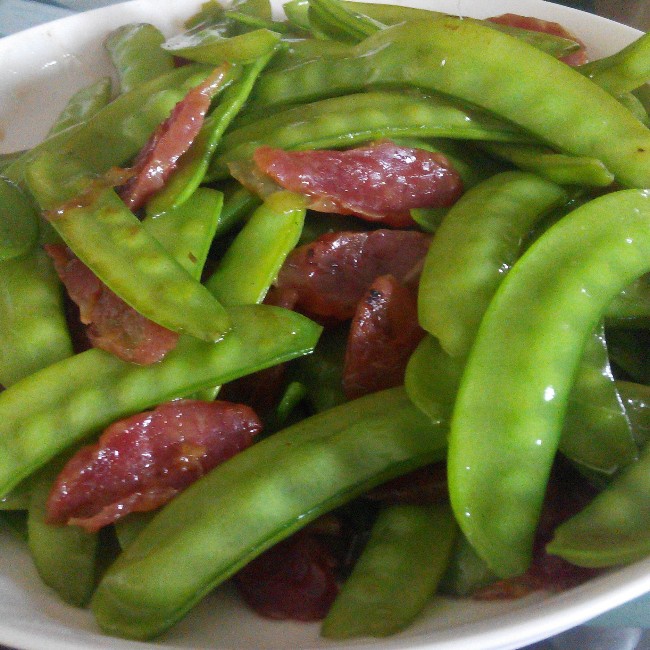 荷兰豆炒腊肠