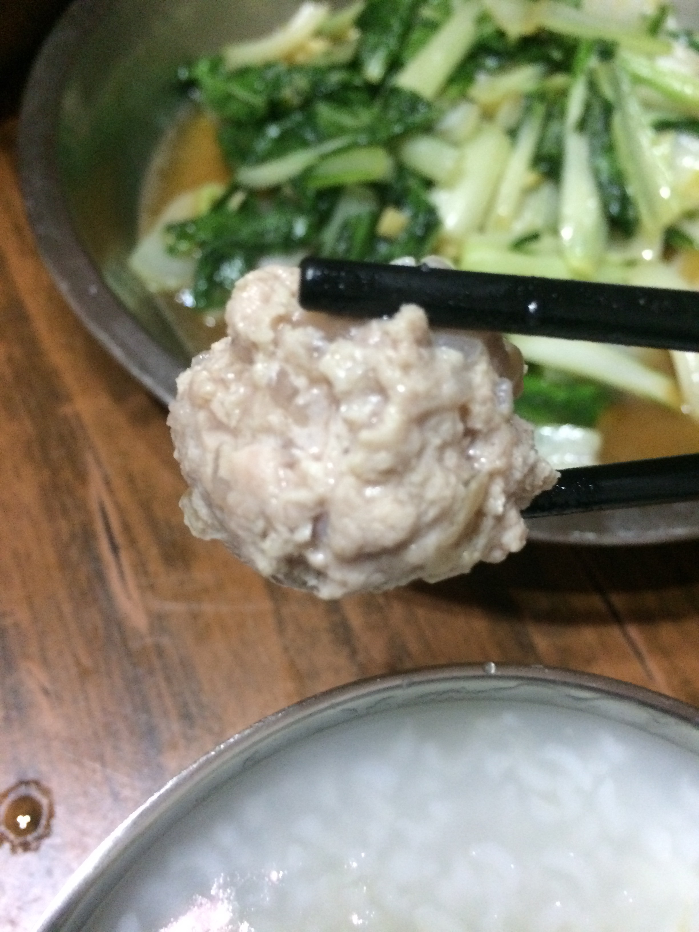 清淡白菜白萝卜肉丸汤的做法