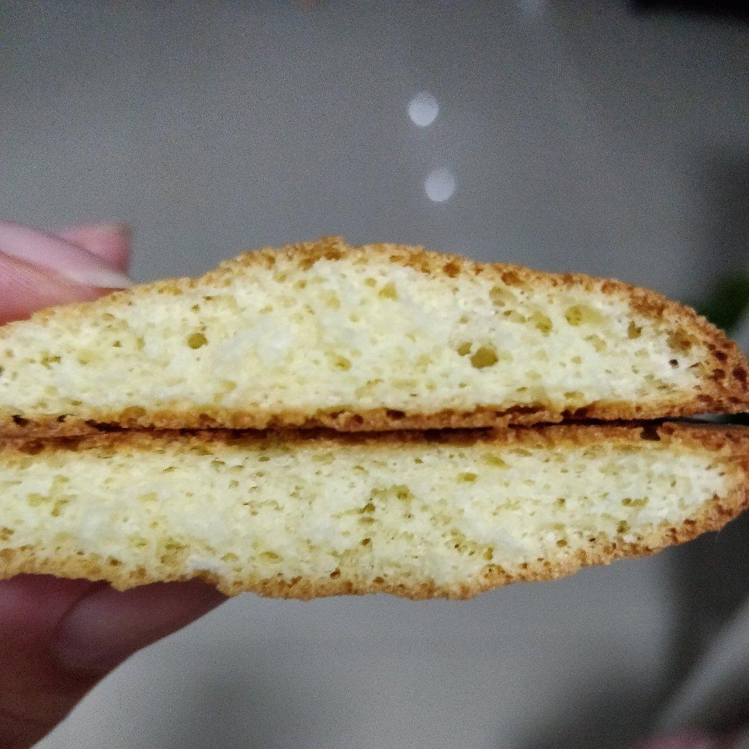 糖尿病人可食用的无蔗糖布雪蛋糕，或者说是牛粒？傻傻分不清，你开心就好～