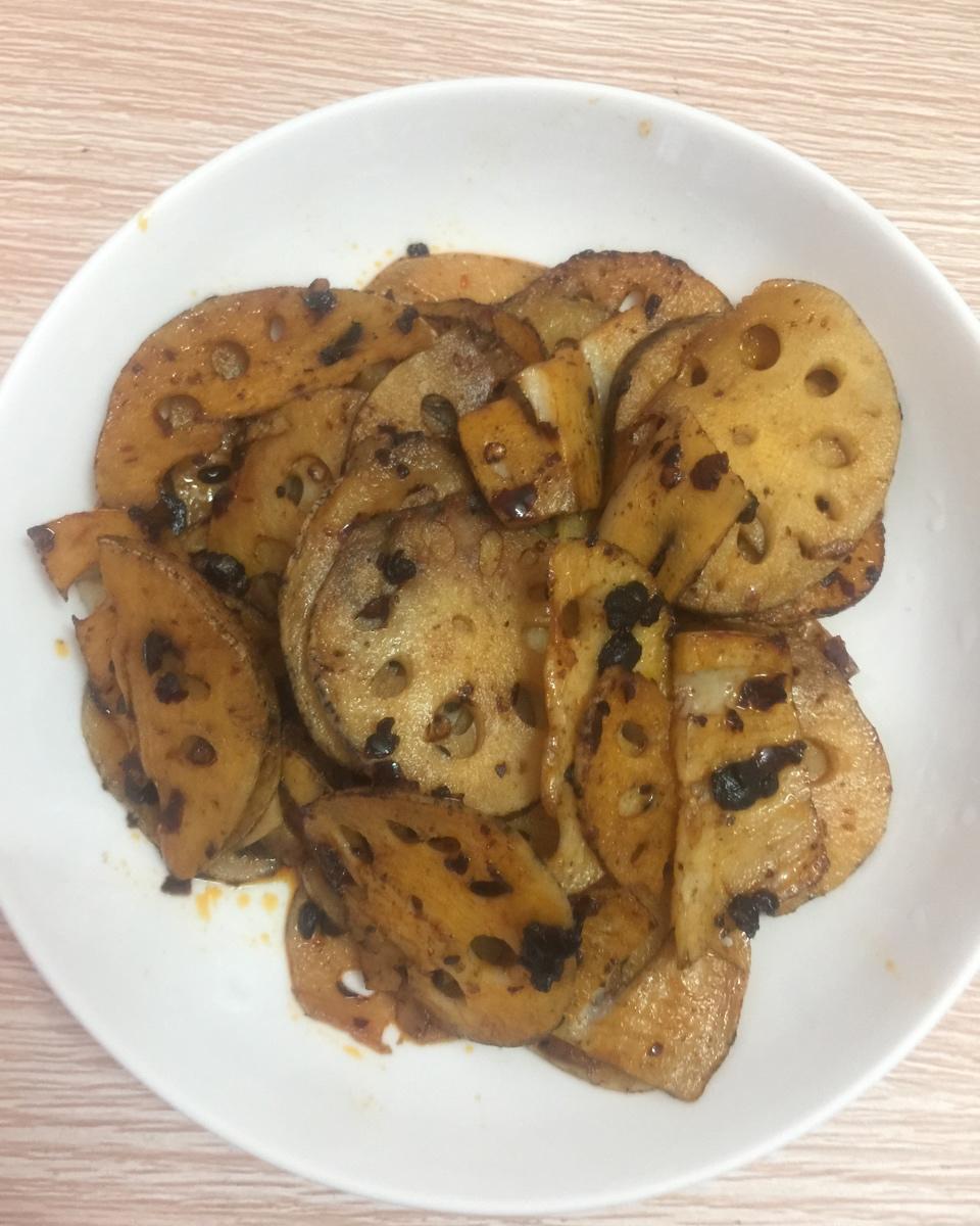 老干妈炒藕片(超级快手菜)