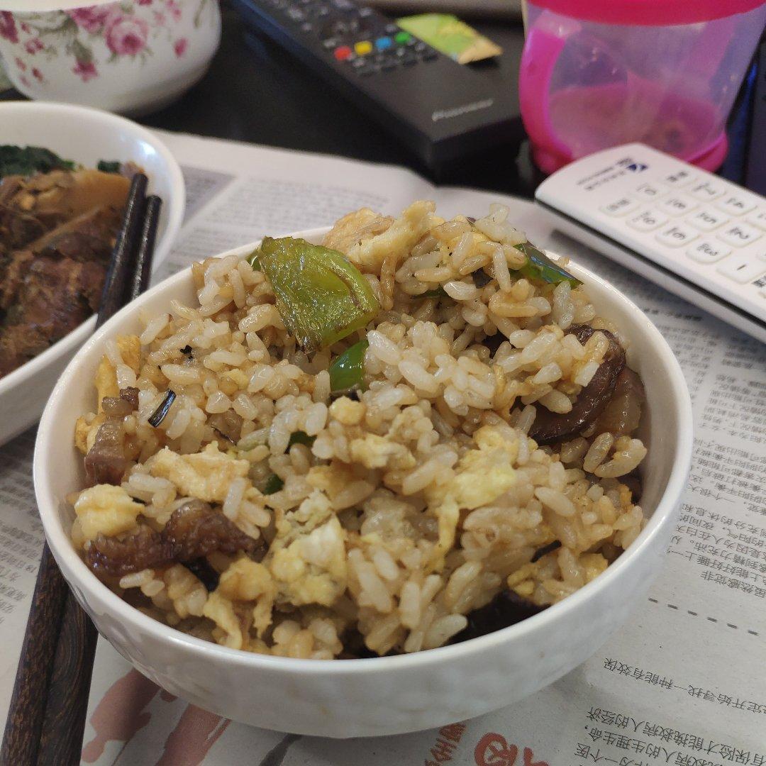 火腿蛋炒饭