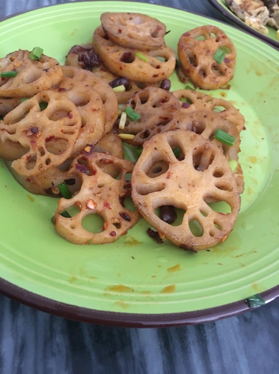 老干妈炒藕片(超级快手菜)