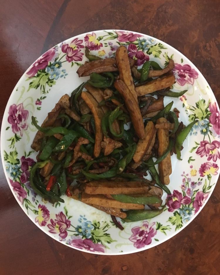 青椒肉丝炒香干