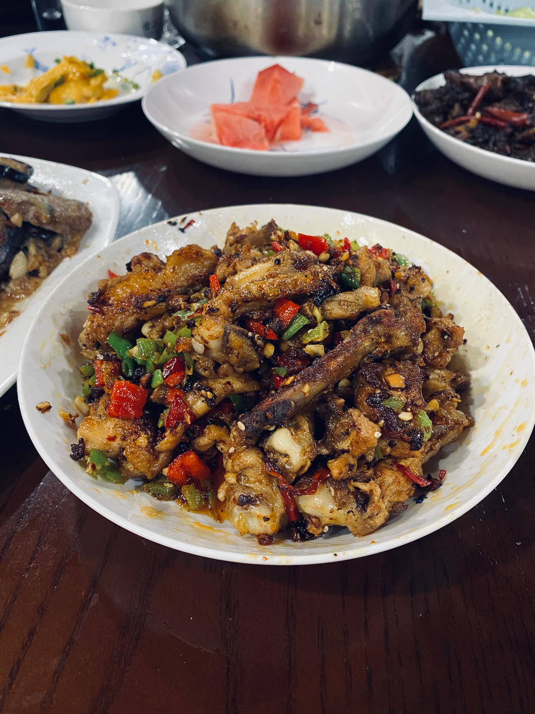 蒜香鸡翅，这才是鸡翅最好吃的做法