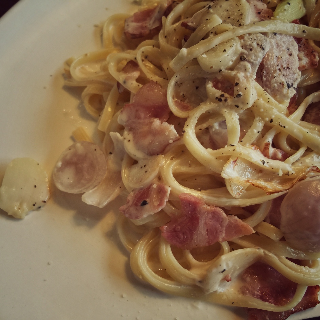 超简单的奶汁培根意面Carbonara