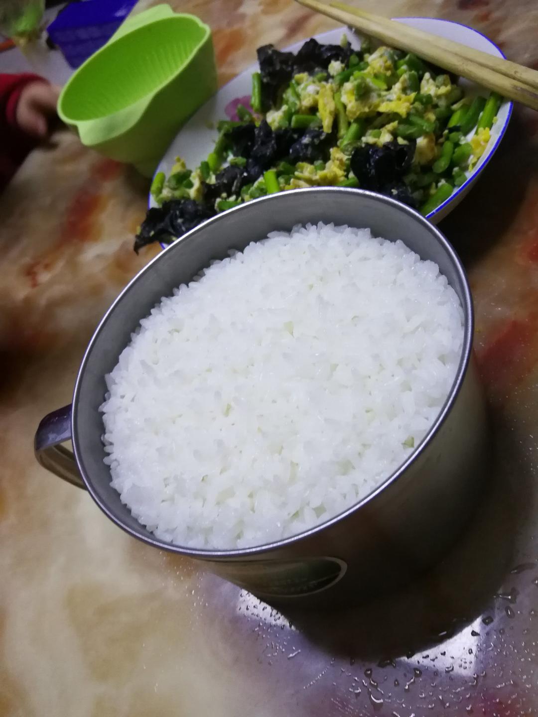 一个人的蒸米饭