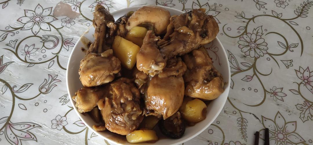 红烧土豆炖鸡块（鸡腿）
