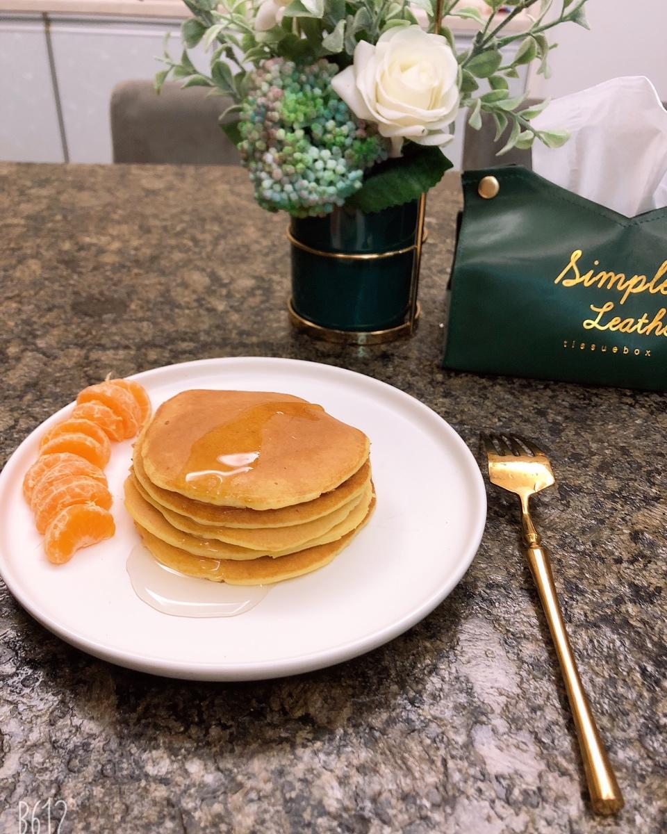 【减脂早餐】无油香蕉松饼（超简单）