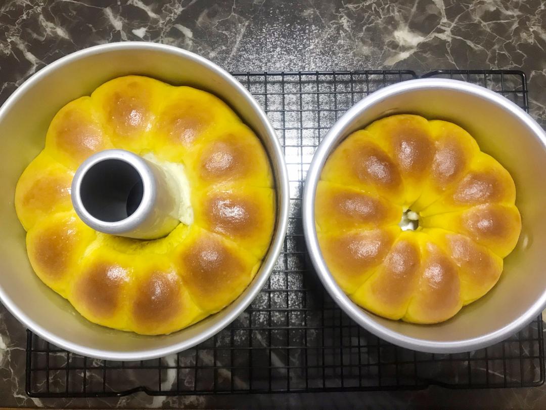 南瓜乳酪夹心面包（面包机揉手套膜）的做法 步骤14