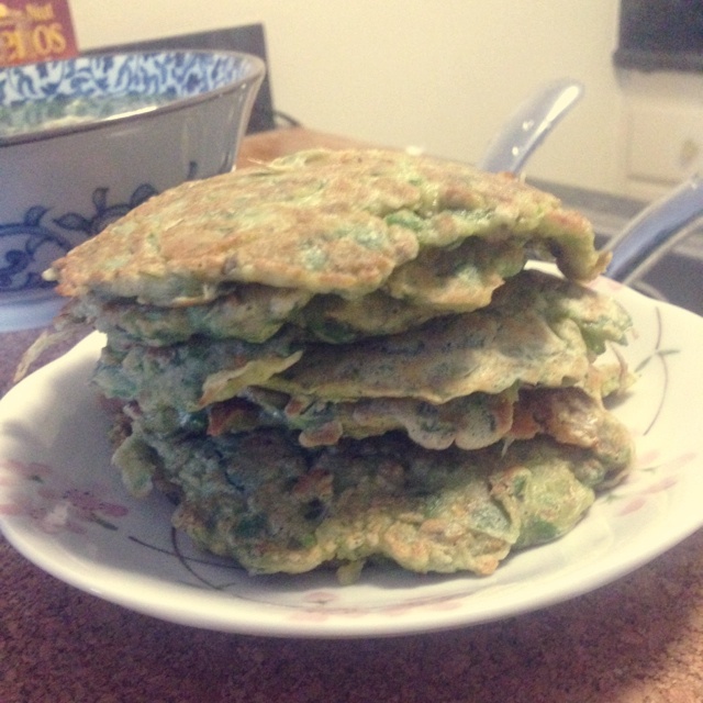 菠菜鸡蛋饼