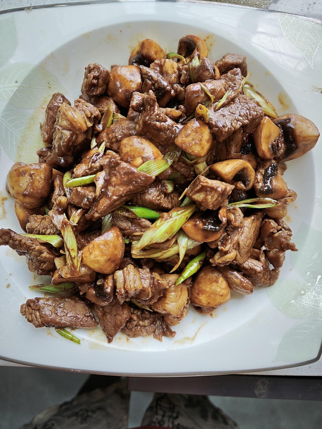 好吃低脂口蘑炒鸡胸肉