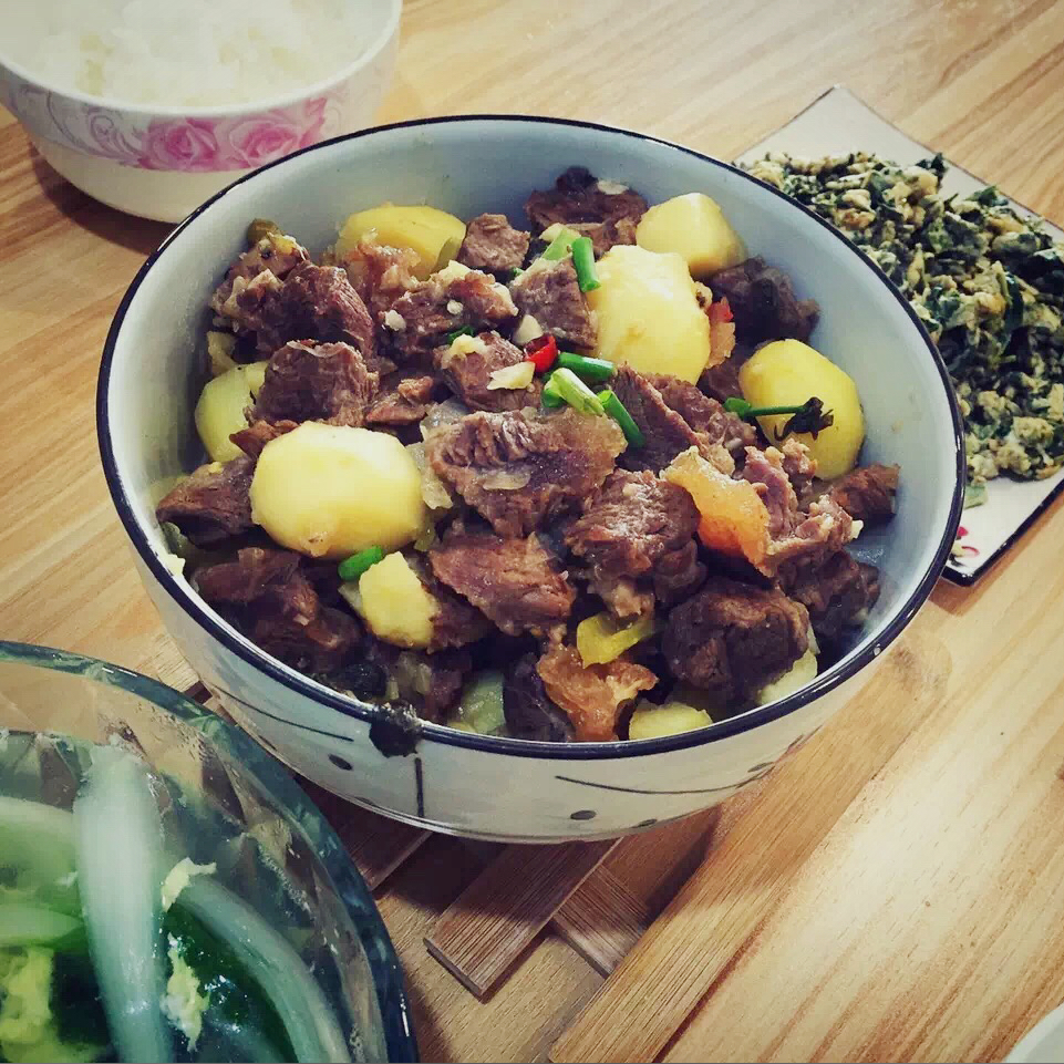 土豆炖牛肉