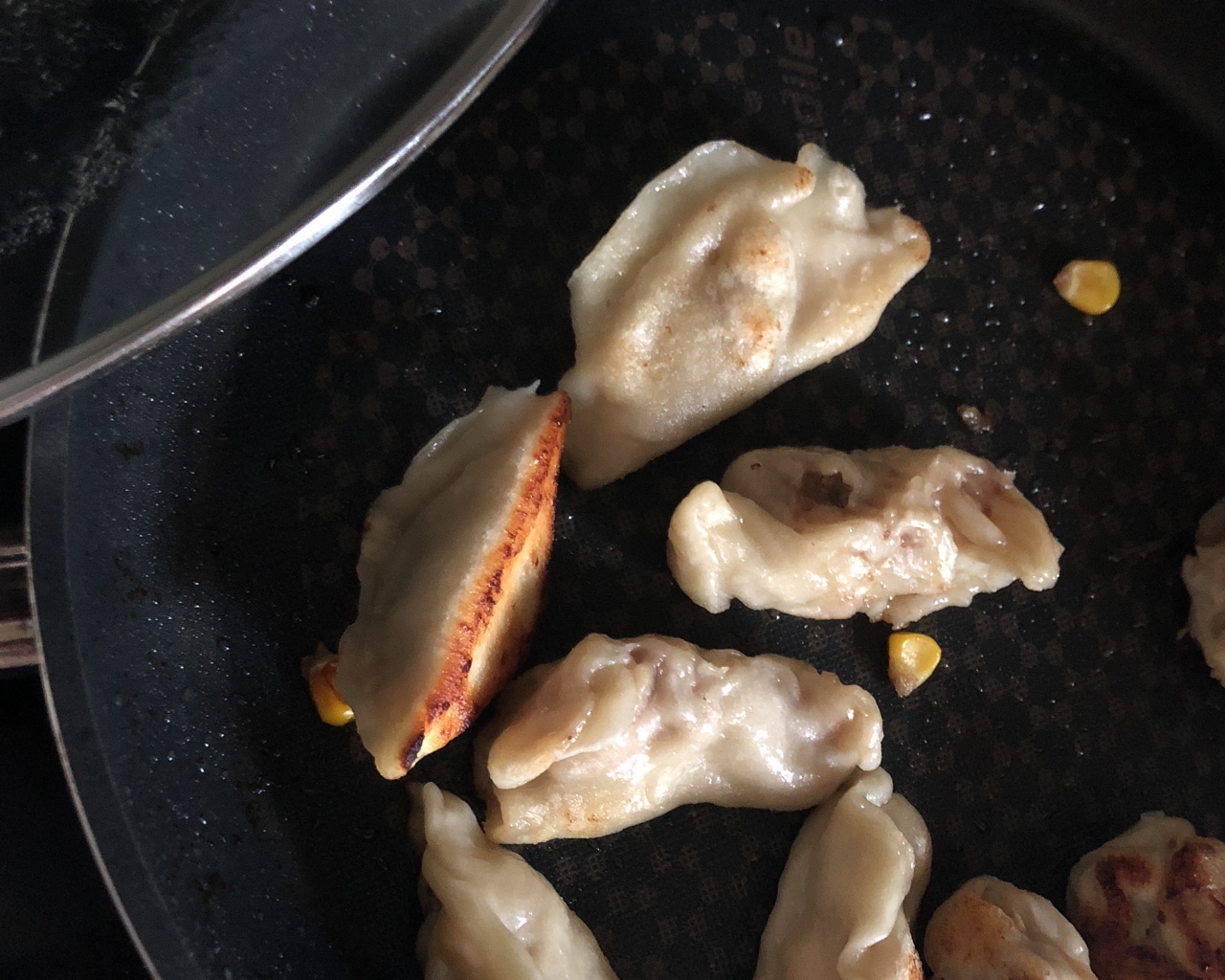 牛肉玉米水饺的做法 步骤2