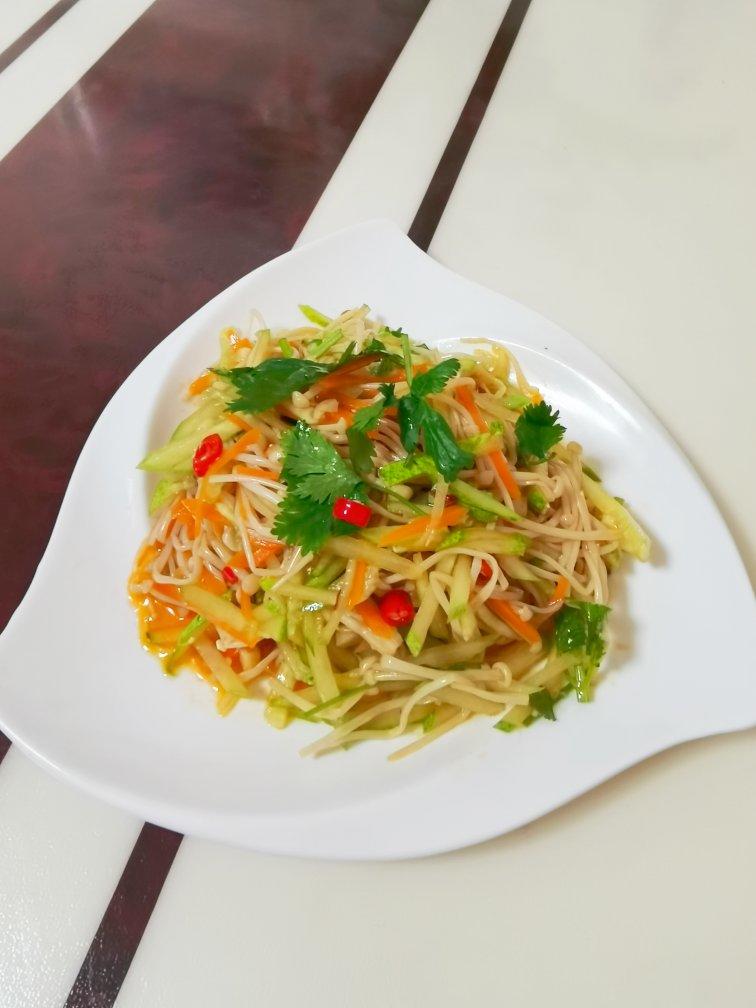 无敌下饭👉凉拌金针菇❗️❗️10分钟就能搞定❗️
