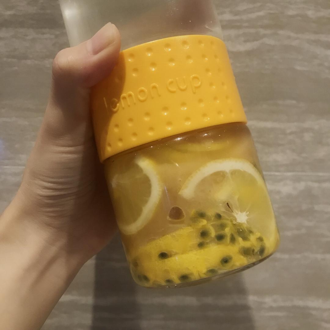 百香果柠檬排毒水