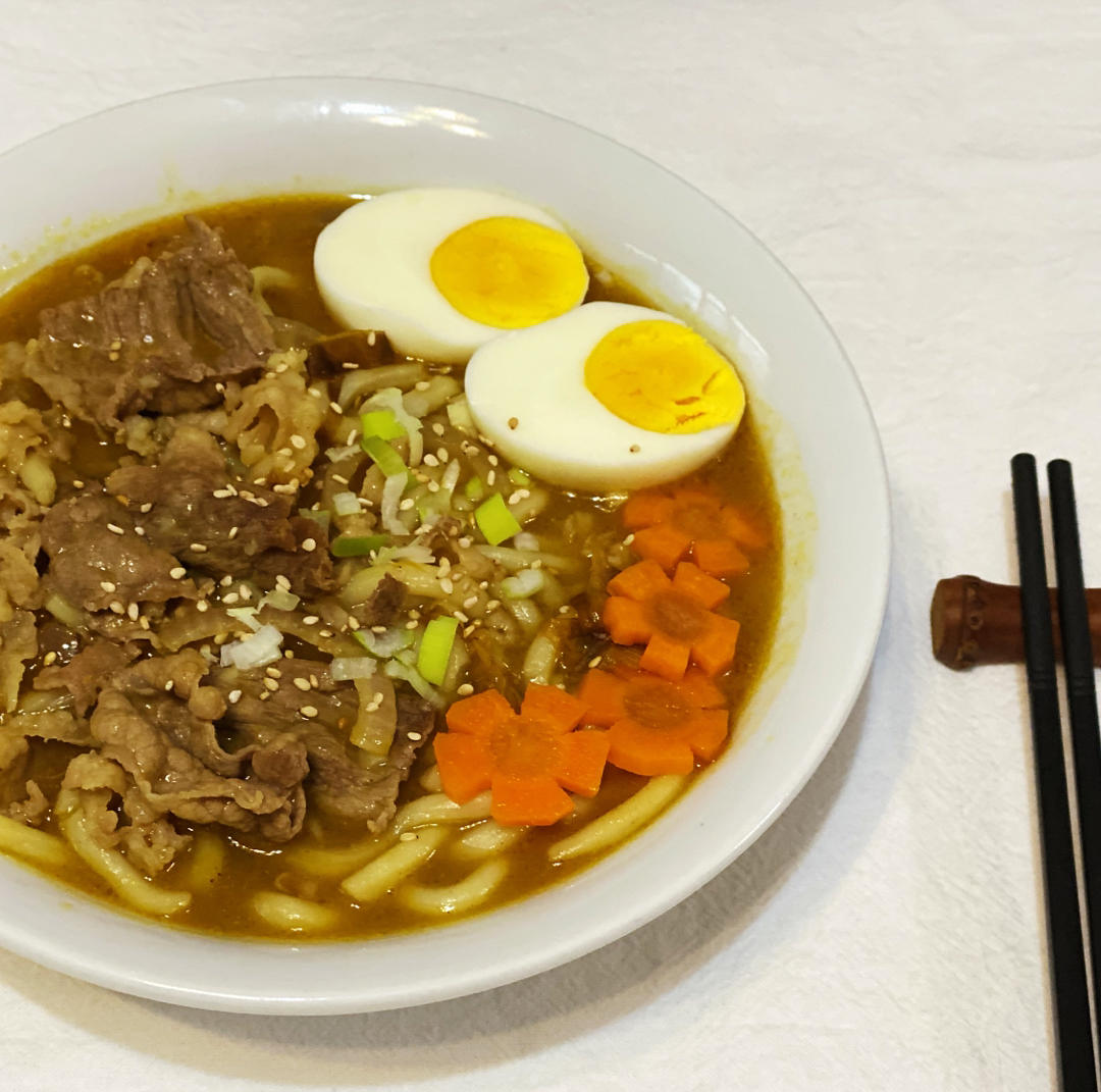 咖喱肥牛乌冬面