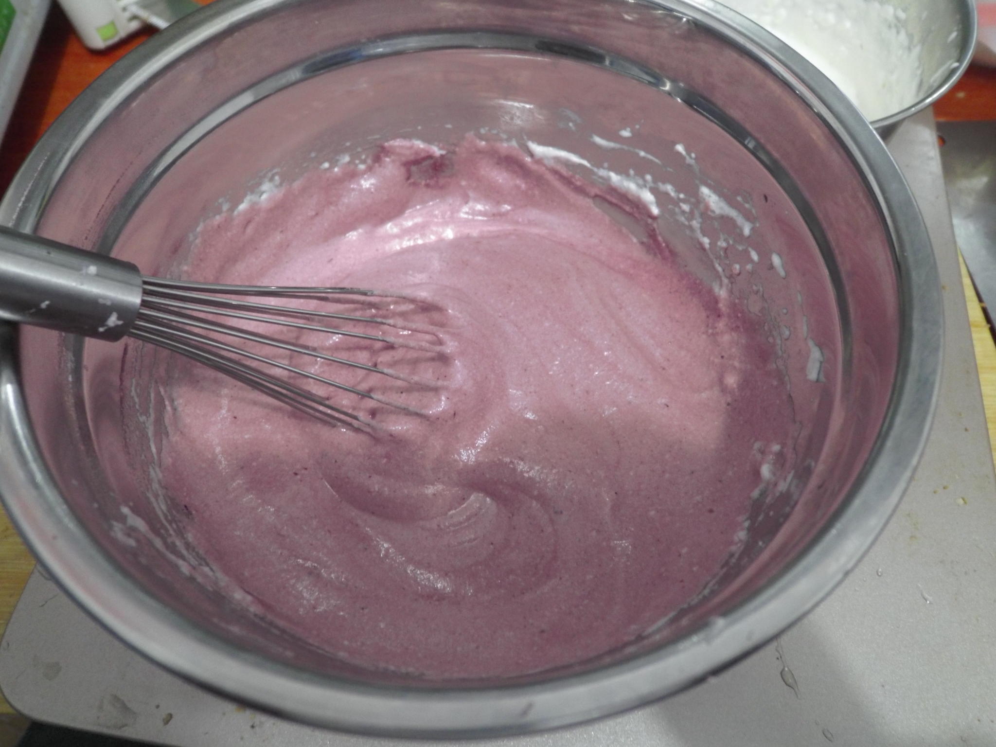 桑葚慕斯蛋糕---轻盈、嫩滑口感（意式蛋白霜法）的做法 步骤8