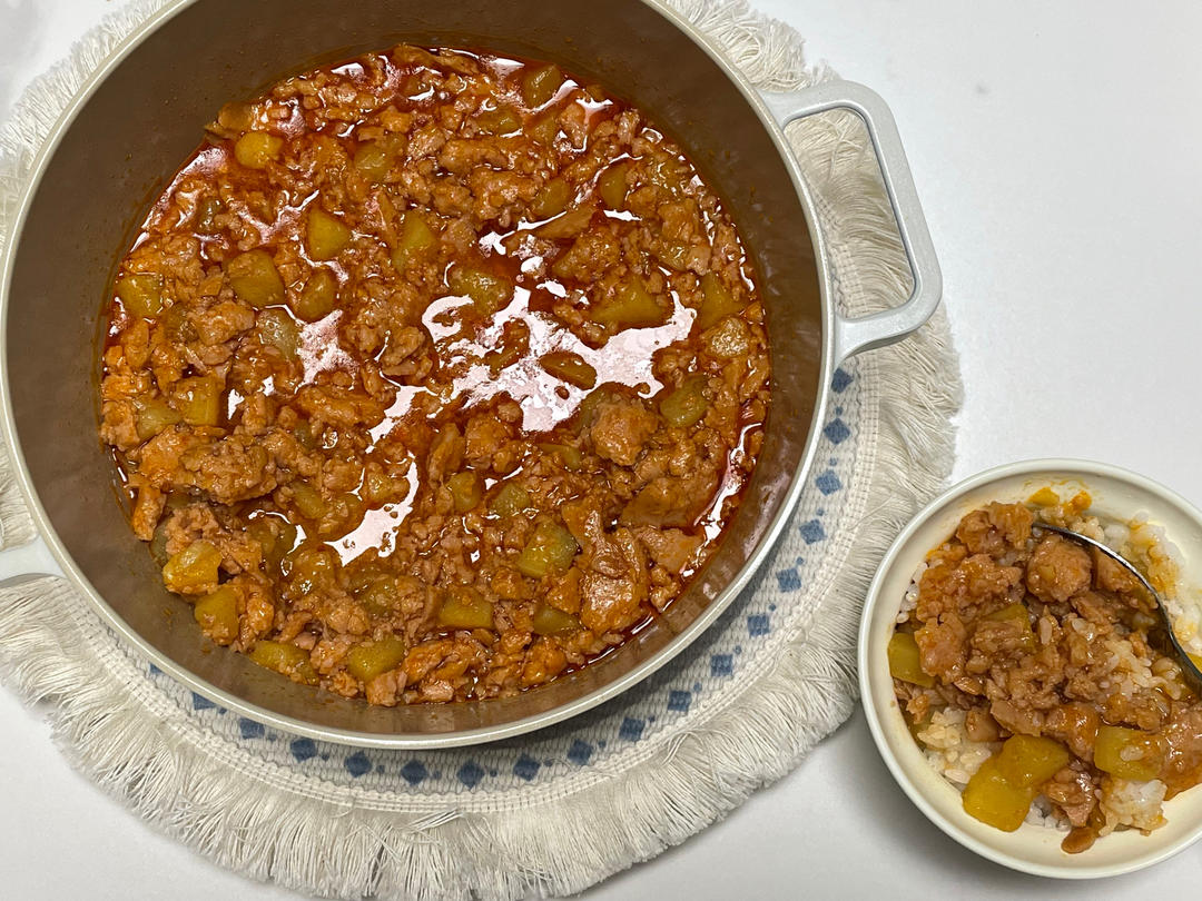 韩式午餐肉土豆锅