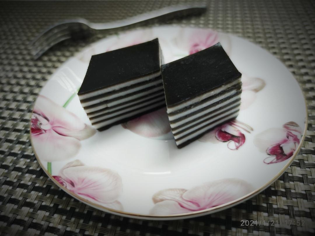 鸡屎藤椰汁千层糕