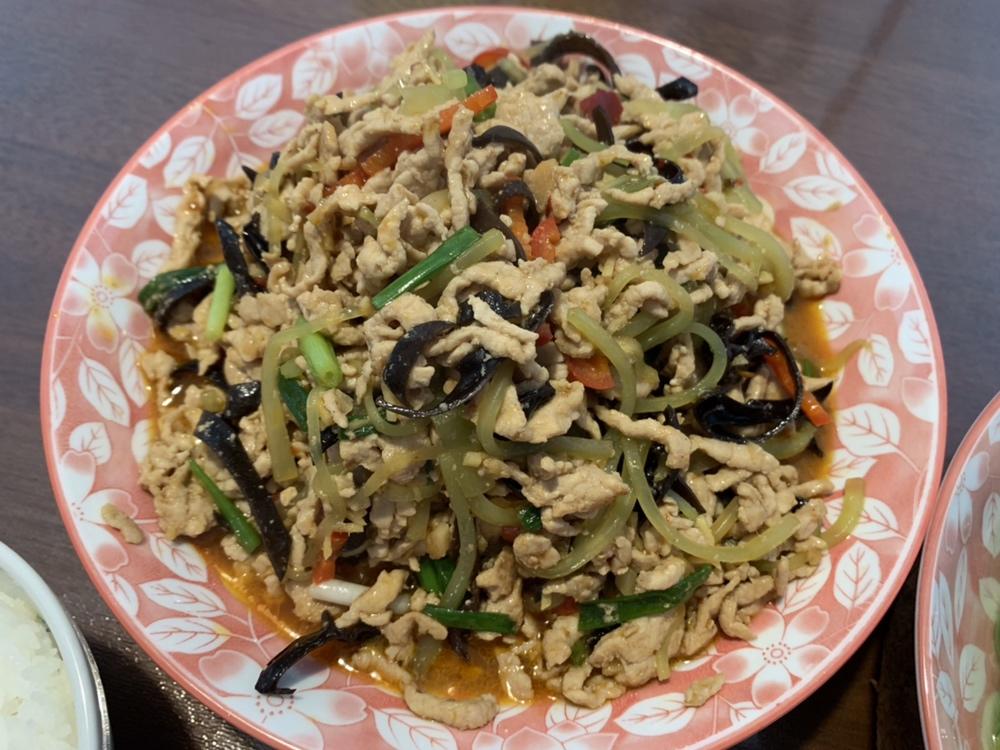 厨师长教你：“鱼香肉丝”的老式做法，味道很赞先收藏了