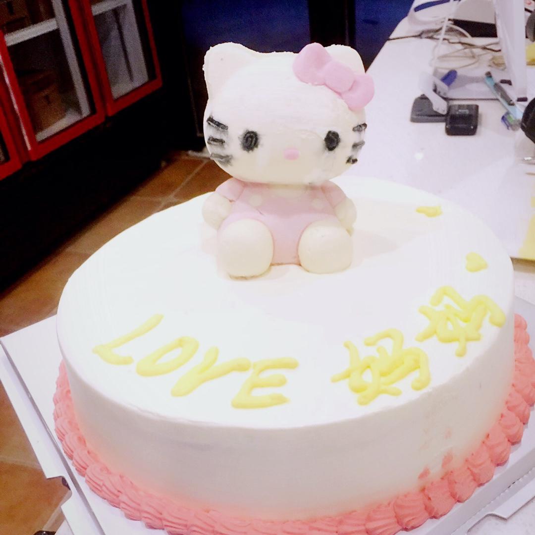 酸奶慕斯HelloKitty蛋糕