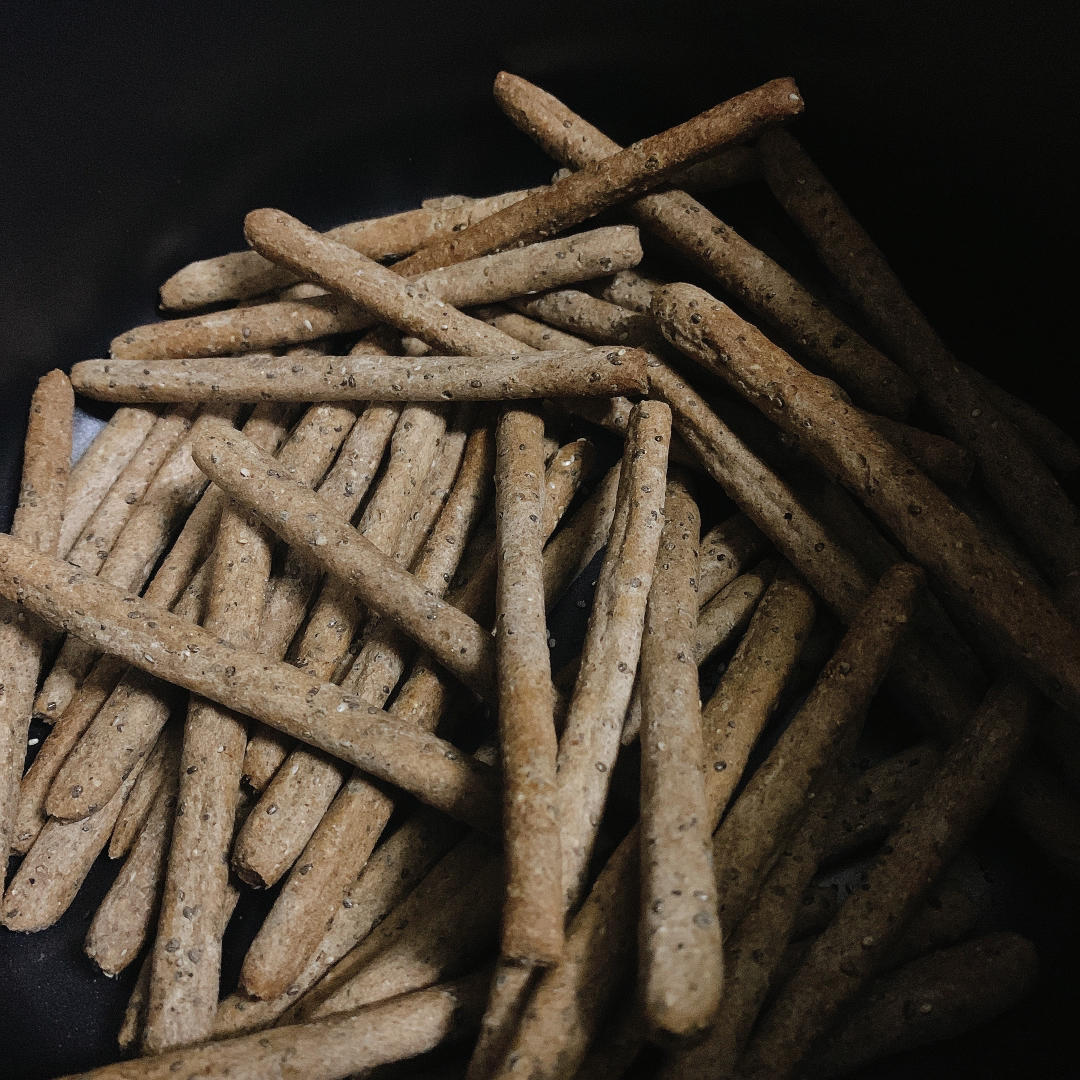 减肥期耐吃小零食 【全麦肉桂芝麻普雷结】无糖减脂饼干