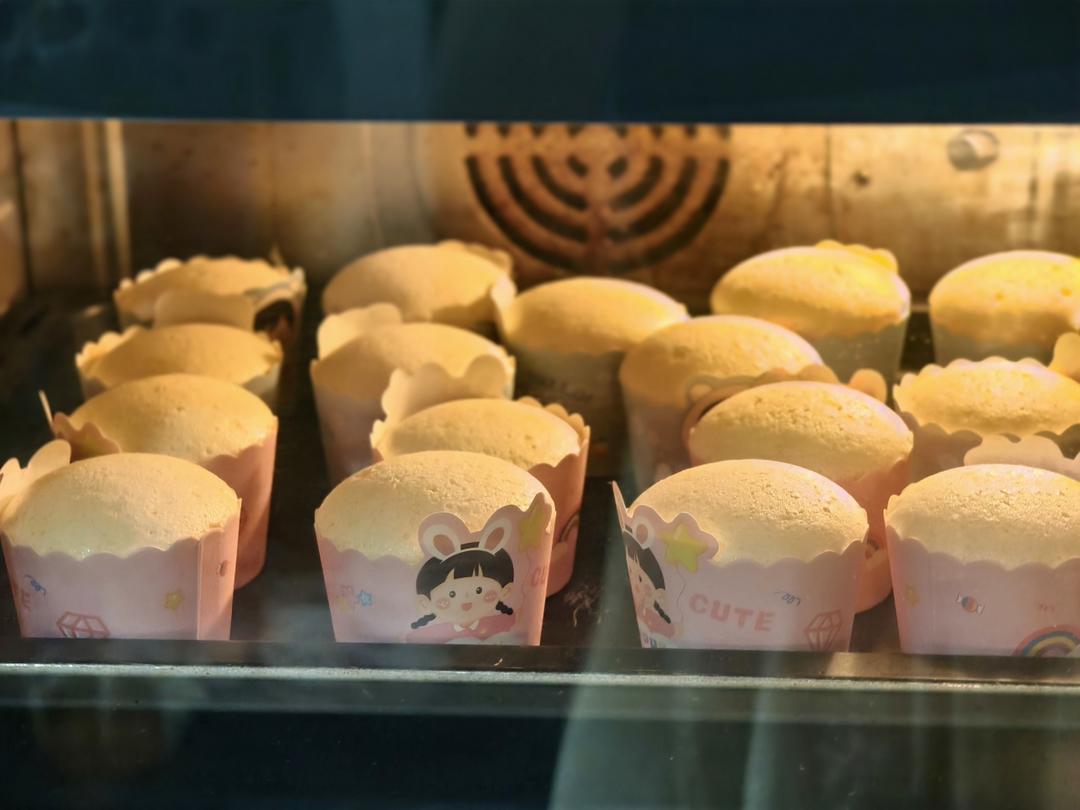 戚风杯子蛋糕的两份笔记
