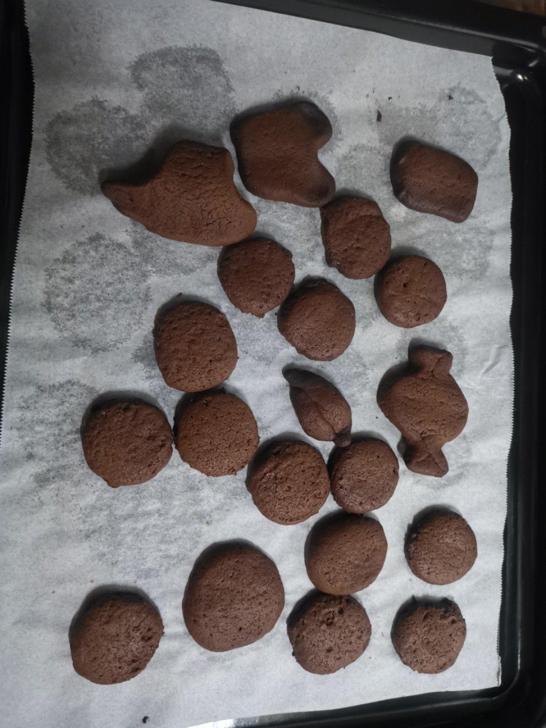 【超简单】 巧克力饼干 很脆很好吃