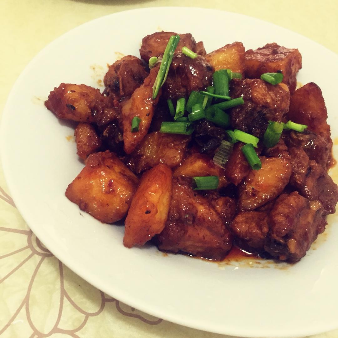 土豆烧排骨