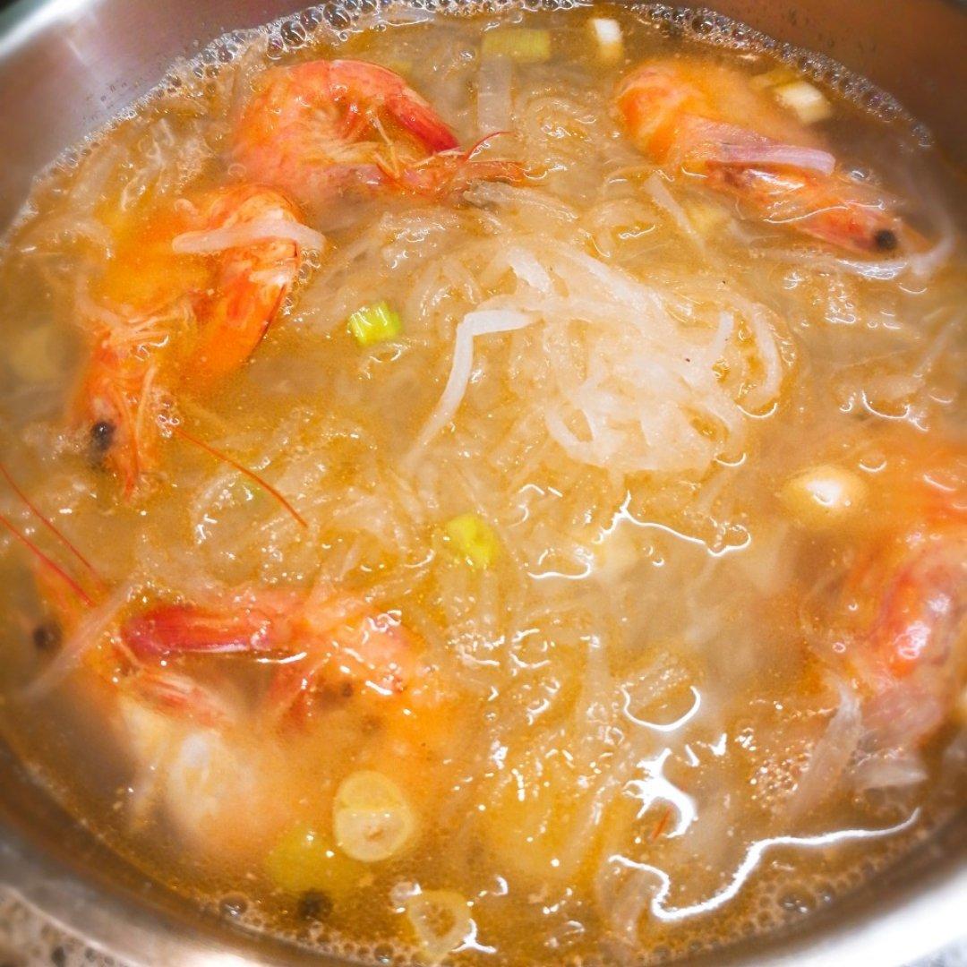 老丁的私房菜-极美味萝卜炖虾
