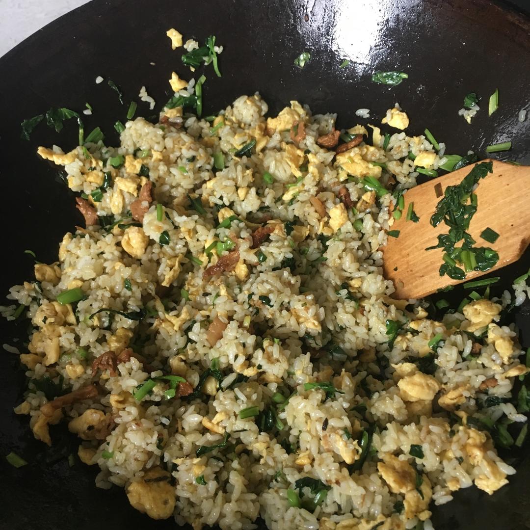 青菜鸡蛋火腿炒饭