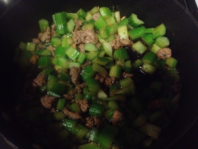 芹菜牛肉末「下饭神器」