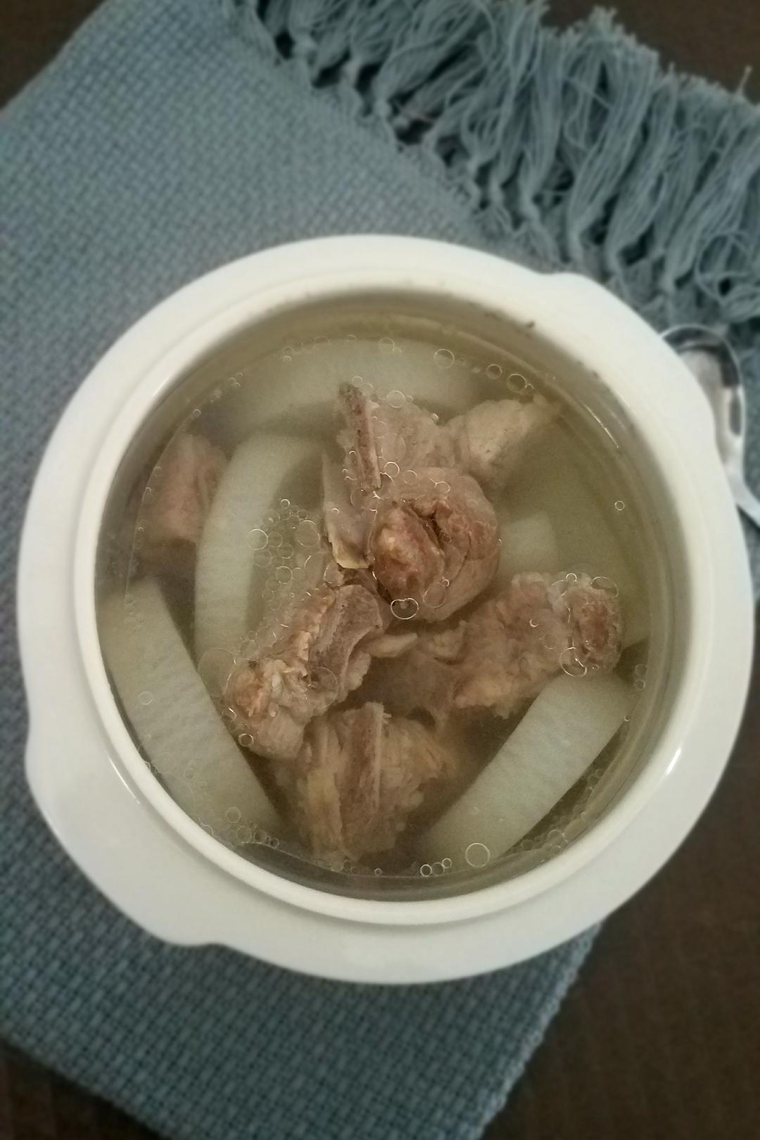 萝卜排骨汤